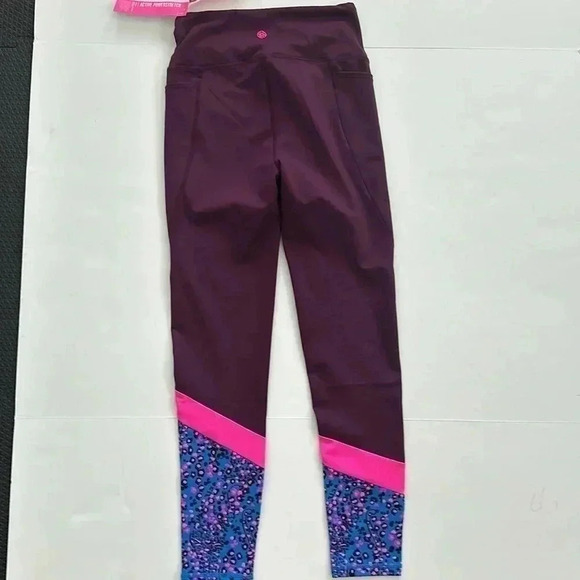 Lilly Pulitzer Luxletic Weekender High rise legging Cherry Ganache- size small - Picture 10 of 10